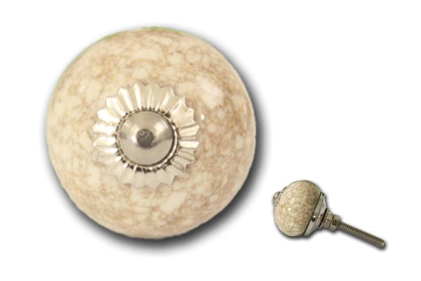 Kleiner marmorierter Knauf in beige und braun